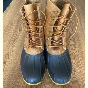 L.L. Bean - Woman’s Bean Boots Size 9